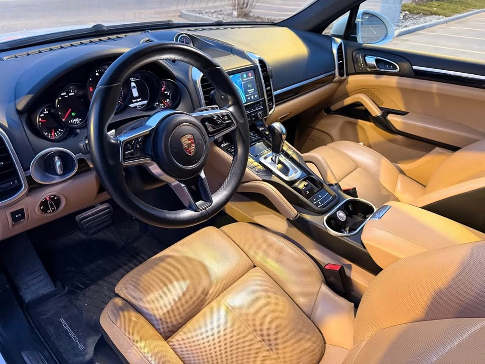 2016 Porsche 958 Cayenne - Image 11 of 15