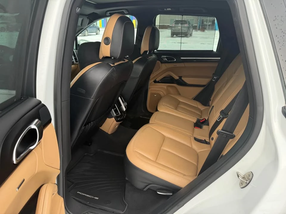 2016 Porsche 958 Cayenne - Image 12 of 13