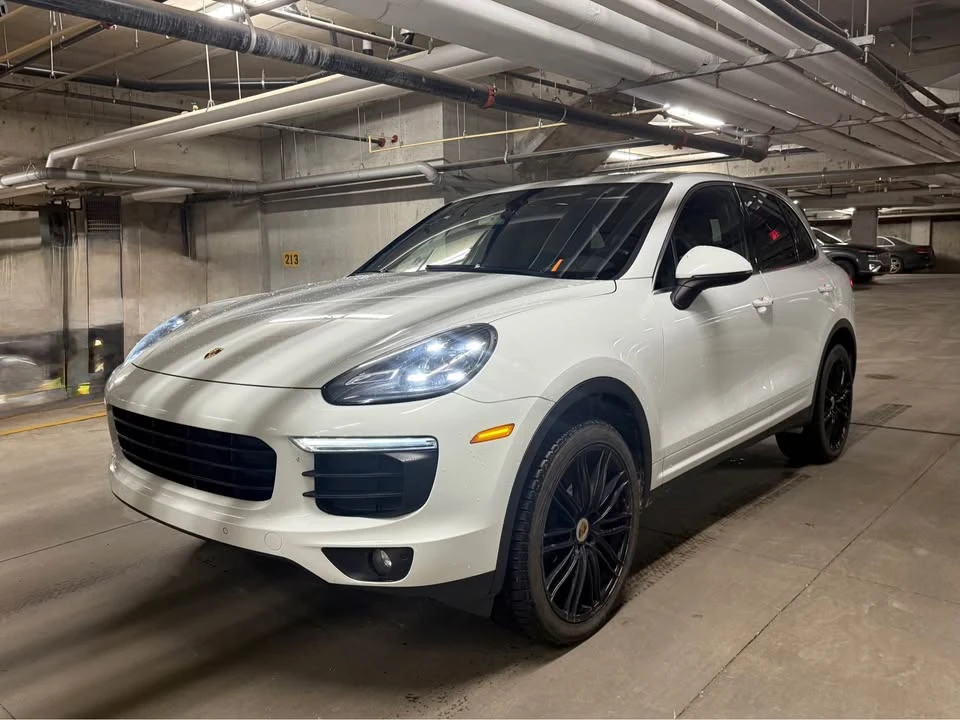 2016 Porsche 958 Cayenne - Image 2 of 13