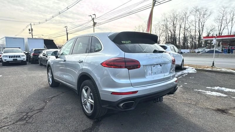 2016 Porsche 958 Cayenne - Image 7 of 20