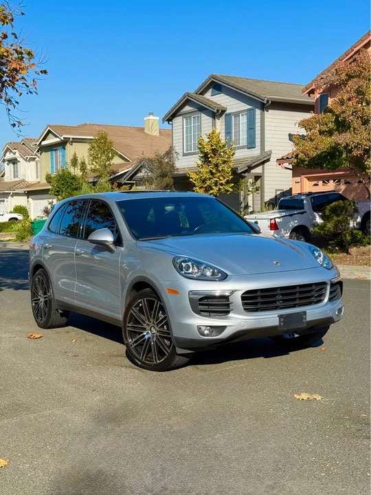 2016 Porsche 958 Cayenne - Image 9 of 19