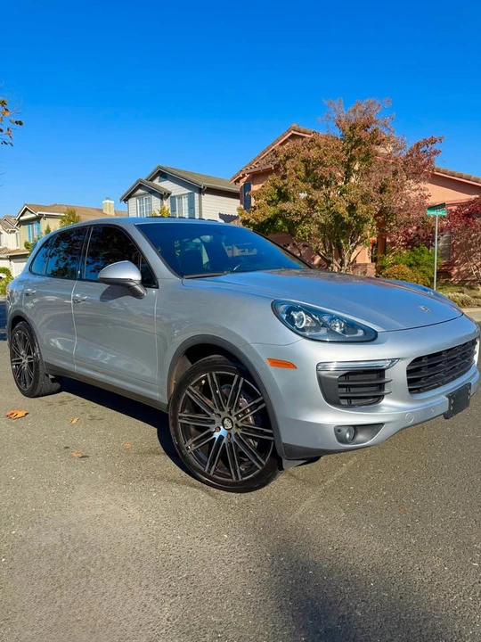 2016 Porsche 958 Cayenne - Image 8 of 19