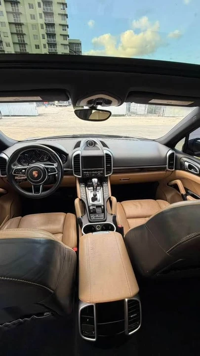 2016 Porsche 958 Cayenne Diesel - Image 12 of 16