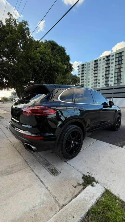 2016 Porsche 958 Cayenne Diesel - Image 7 of 16