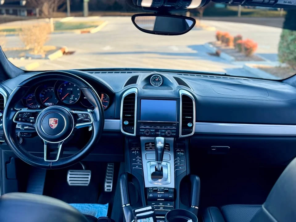 2016 Porsche 958 Cayenne GTS - Image 11 of 17