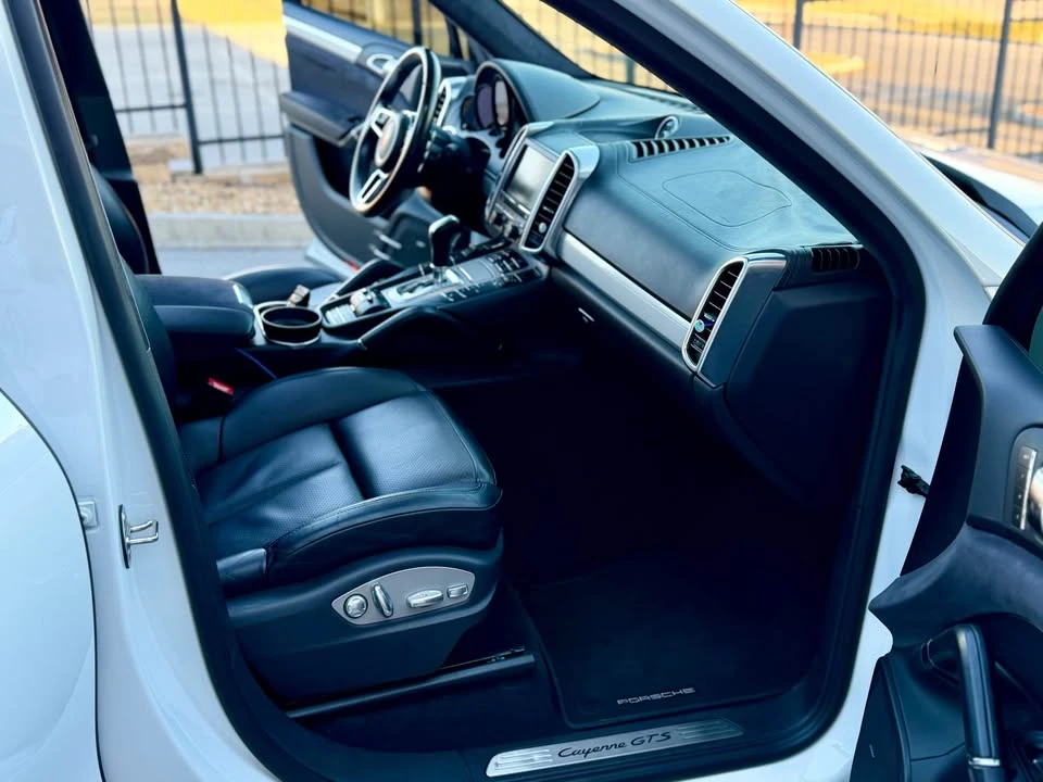 2016 Porsche 958 Cayenne GTS - Image 7 of 17