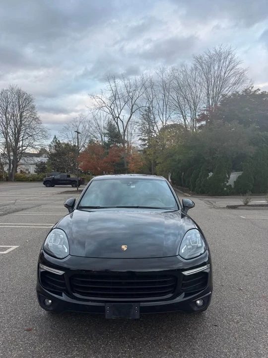 2016 Porsche 958 Cayenne - Image 2 of 13