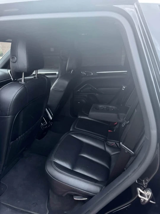 2016 Porsche 958 Cayenne - Image 9 of 13