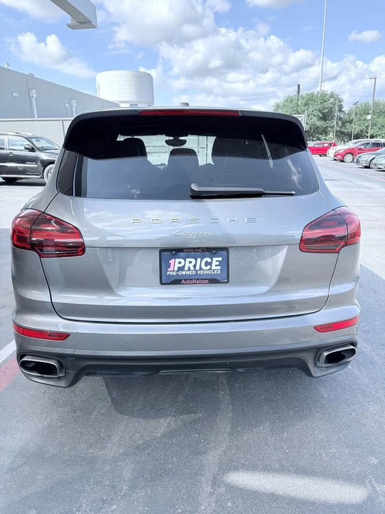 2016 Porsche 958 Cayenne - Image 2 of 7