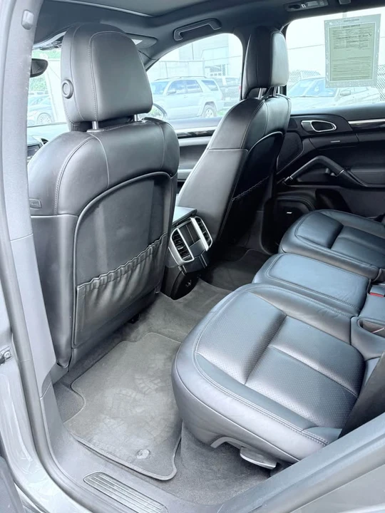 2016 Porsche 958 Cayenne - Image 6 of 7