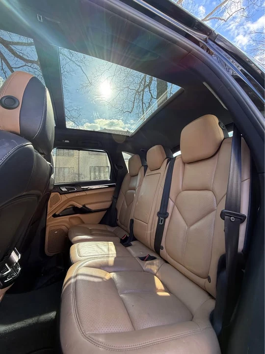 2016 Porsche 958 Cayenne - Image 14 of 21