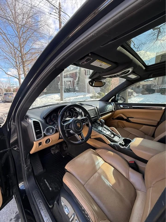 2016 Porsche 958 Cayenne - Image 12 of 21