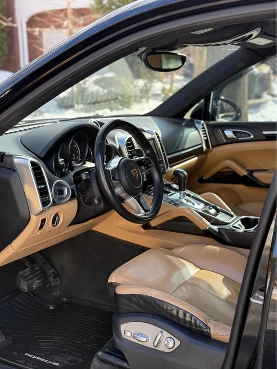2016 Porsche 958 Cayenne - Image 11 of 21