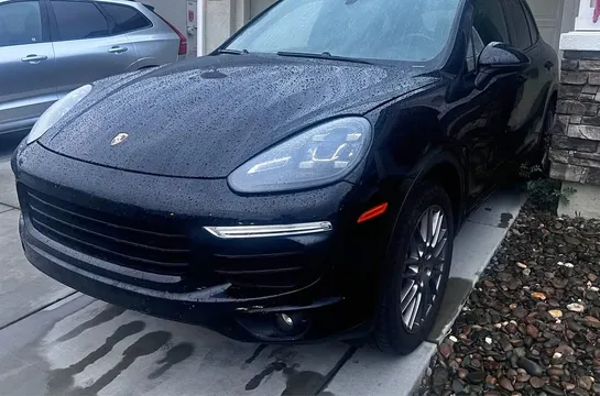 2016 Porsche Cayenne Platinum Edition