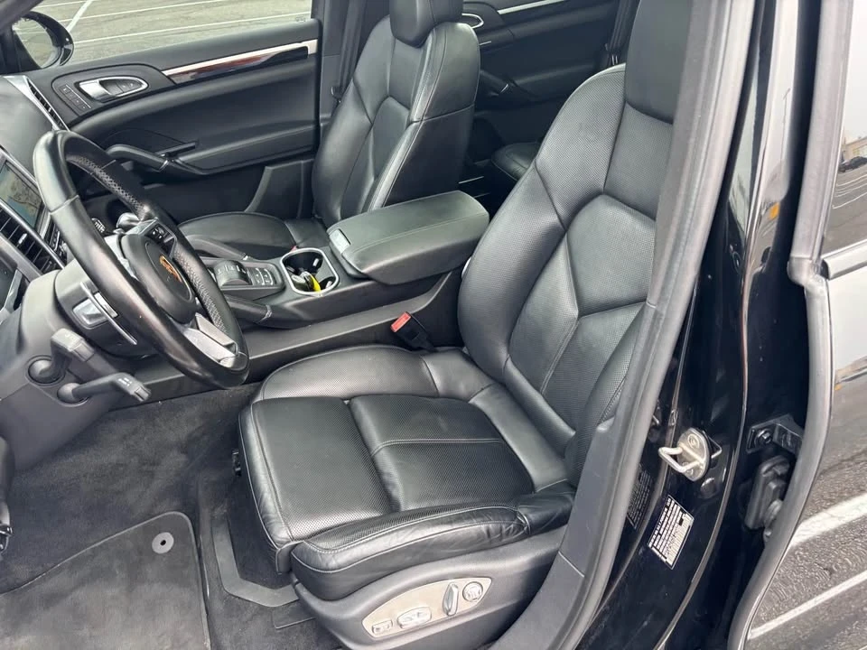 2016 Porsche 958 Cayenne S - Image 13 of 19
