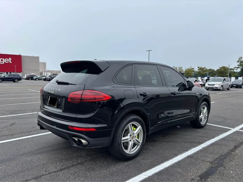 2016 Porsche 958 Cayenne S - Image 4 of 19