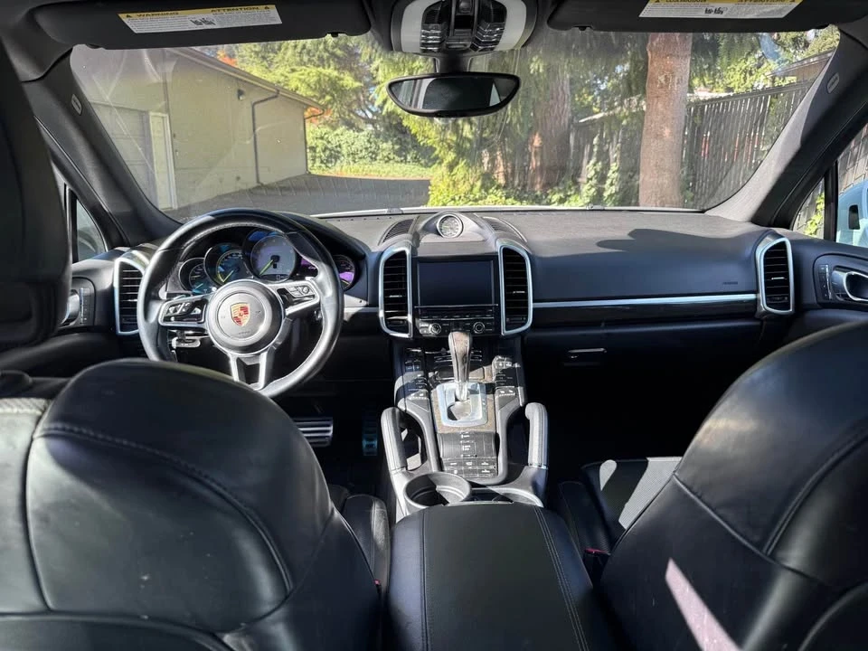 2016 Porsche 958 Cayenne S - Image 6 of 9