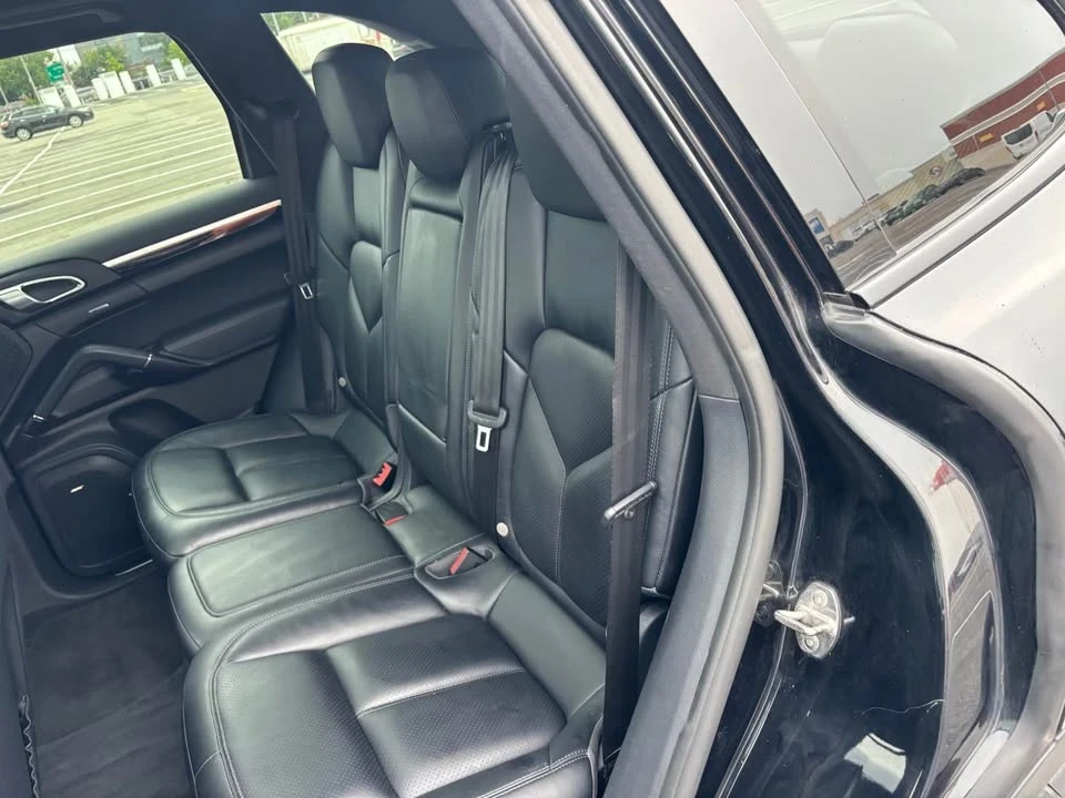 2016 Porsche 958 Cayenne S - Image 9 of 19