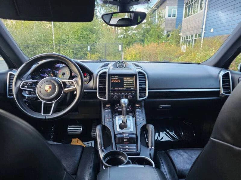 2016 Porsche 958 Cayenne - Image 12 of 20