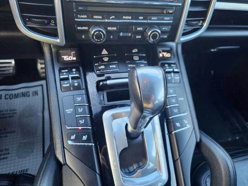 2016 Porsche 958 Cayenne - Image 17 of 20