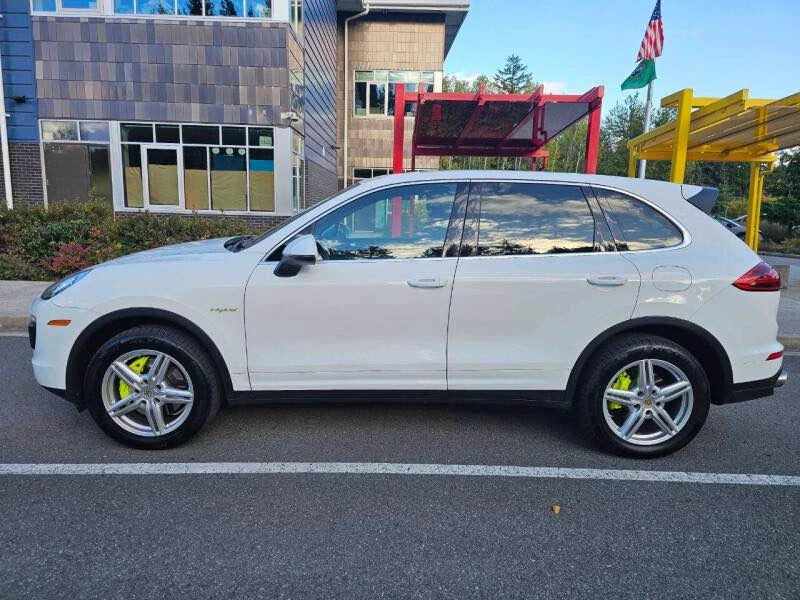 2016 Porsche 958 Cayenne - Image 3 of 20