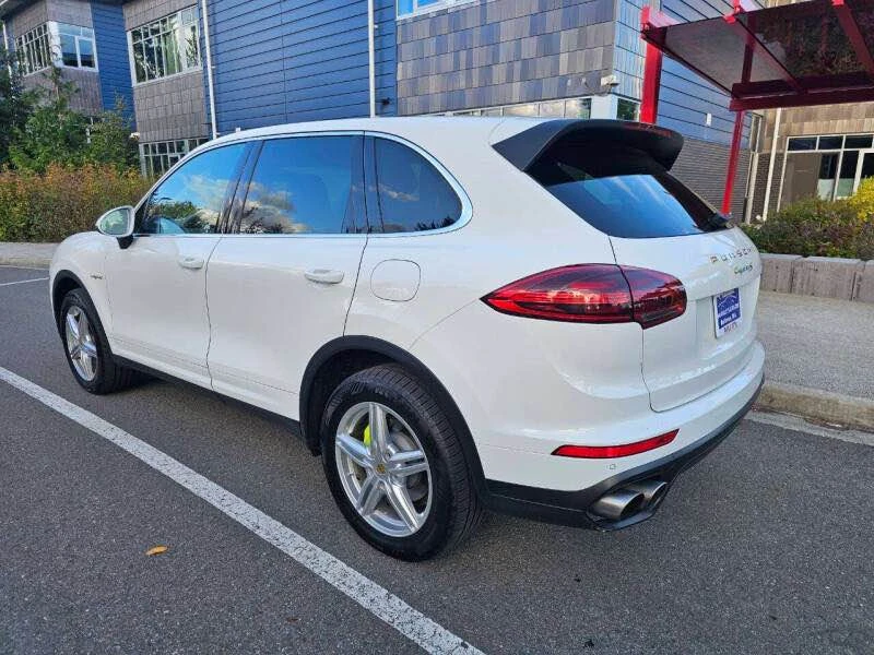 2016 Porsche 958 Cayenne - Image 4 of 20