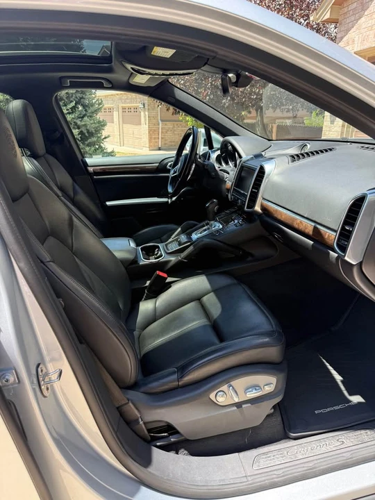 2016 Porsche 958 Cayenne - Image 16 of 20
