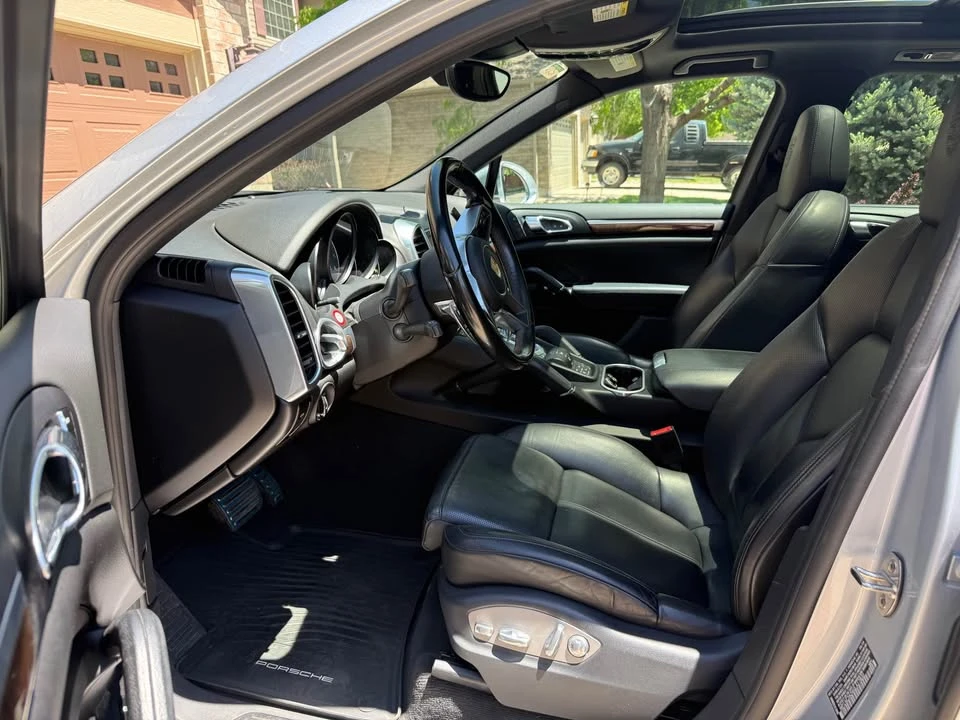 2016 Porsche 958 Cayenne - Image 12 of 20