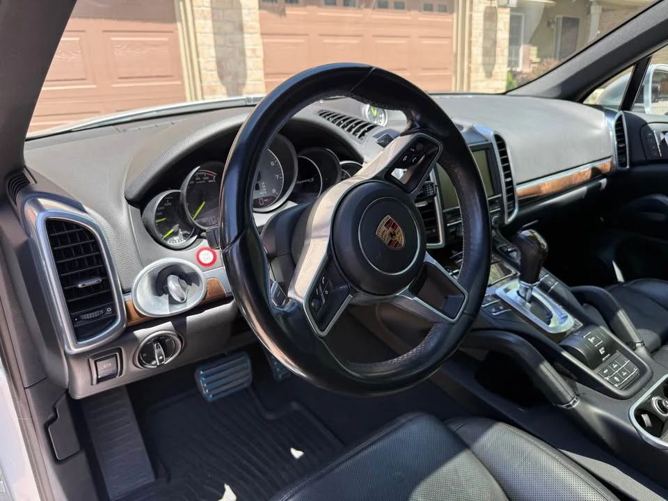2016 Porsche 958 Cayenne - Image 9 of 20