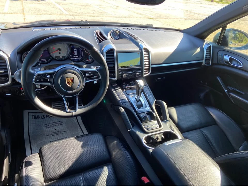 2016 Porsche 958 Cayenne S - Image 15 of 18