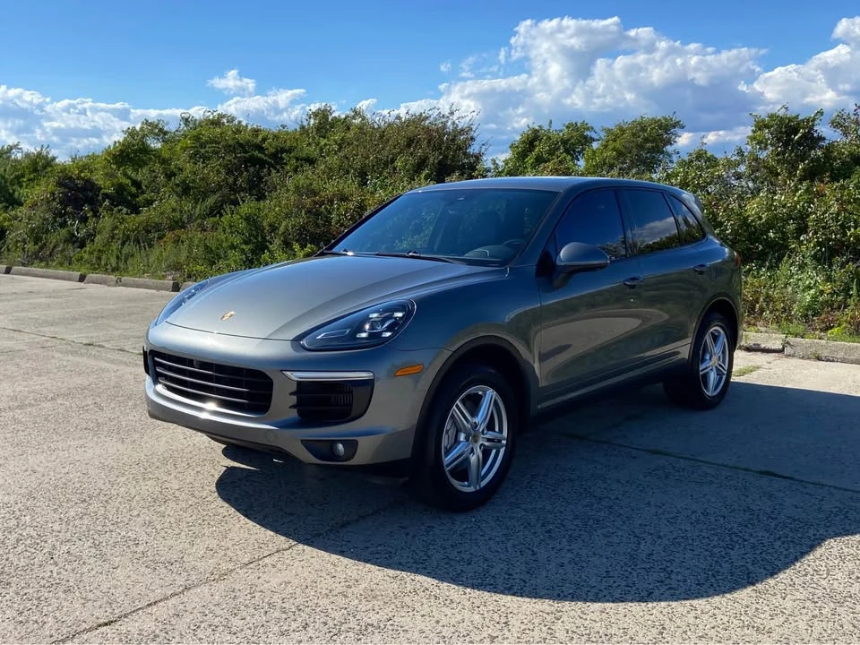 2016 Porsche 958 Cayenne S - Image 10 of 18