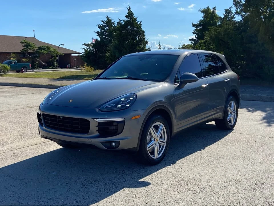 2016 Porsche 958 Cayenne S - Image 2 of 18