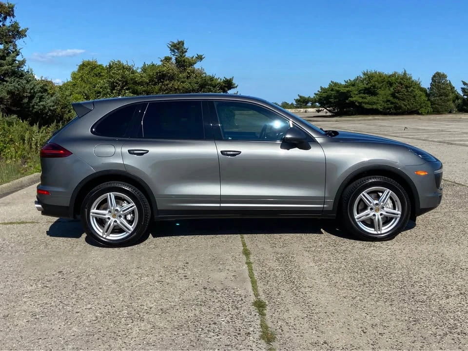 2016 Porsche 958 Cayenne S - Image 11 of 18