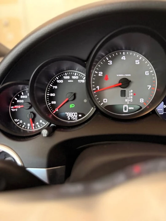 2016 Porsche 958 Cayenne S - Image 5 of 19