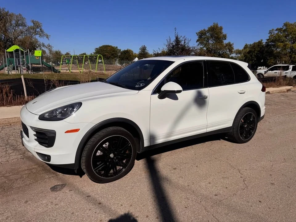 2016 Porsche 958 Cayenne S - Image 2 of 19