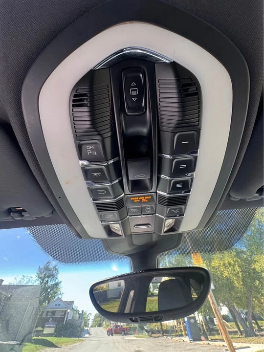 2016 Porsche 958 Cayenne S - Image 13 of 19