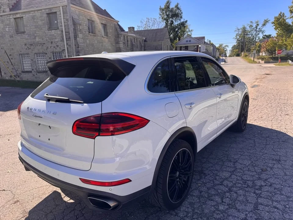 2016 Porsche 958 Cayenne S - Image 6 of 19