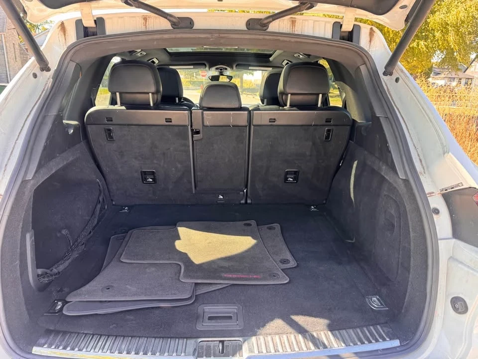 2016 Porsche 958 Cayenne S - Image 3 of 19
