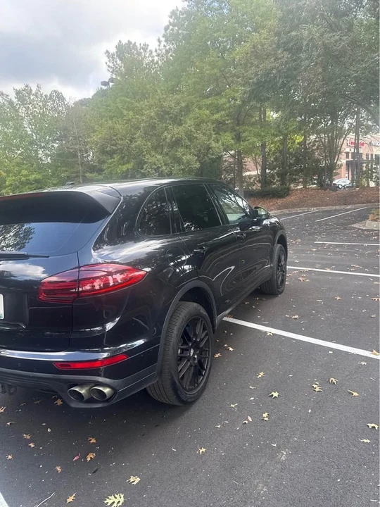 2016 Porsche 958 Cayenne S - Image 6 of 16