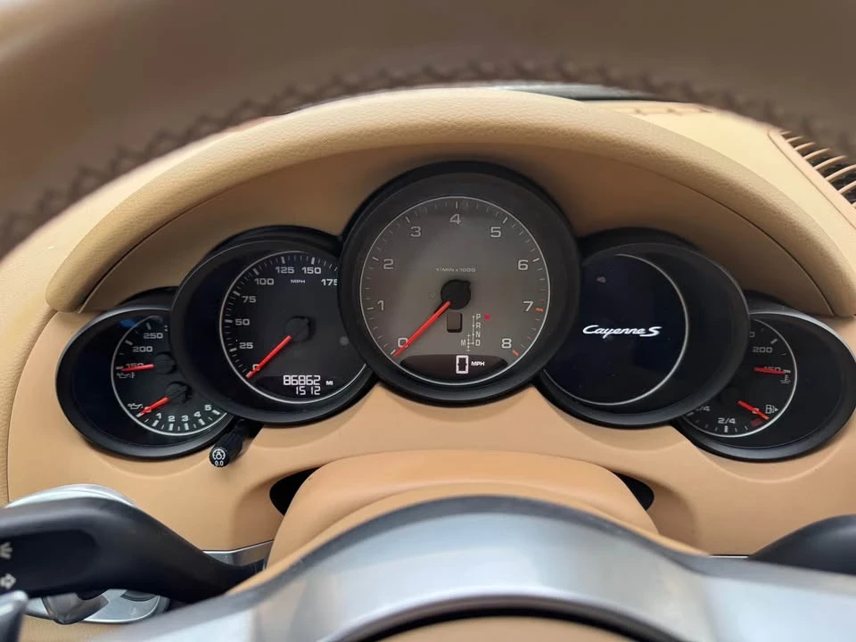 2016 Porsche 958 Cayenne S - Image 10 of 20