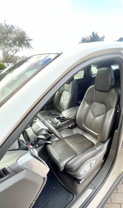 2016 Porsche 958 Cayenne S - Image 7 of 18
