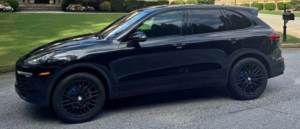 2016 Porsche 958 Cayenne S - Image 10 of 16