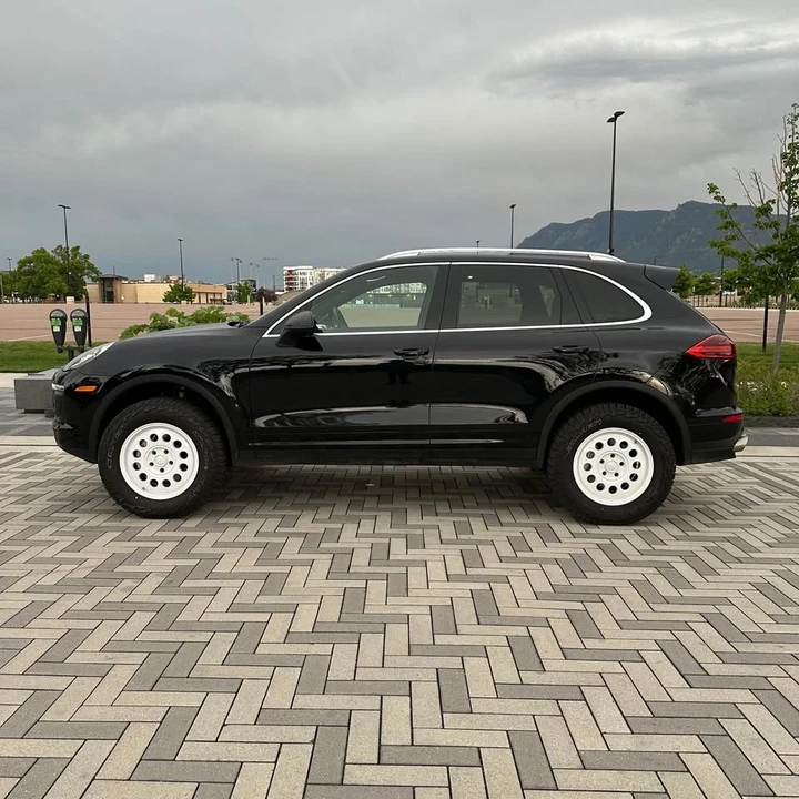 2016 Porsche 958 Cayenne S - Image 5 of 12