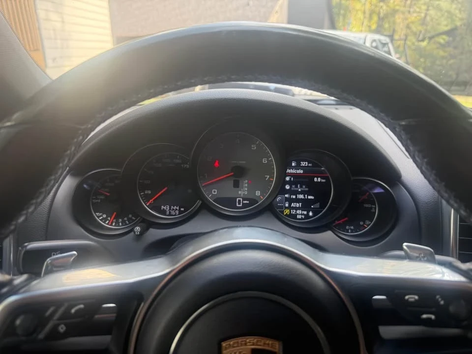 2016 Porsche 958 Cayenne S - Image 14 of 16