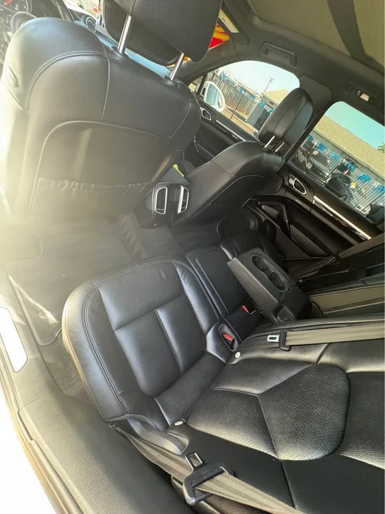 2016 Porsche 958 Cayenne S - Image 5 of 14