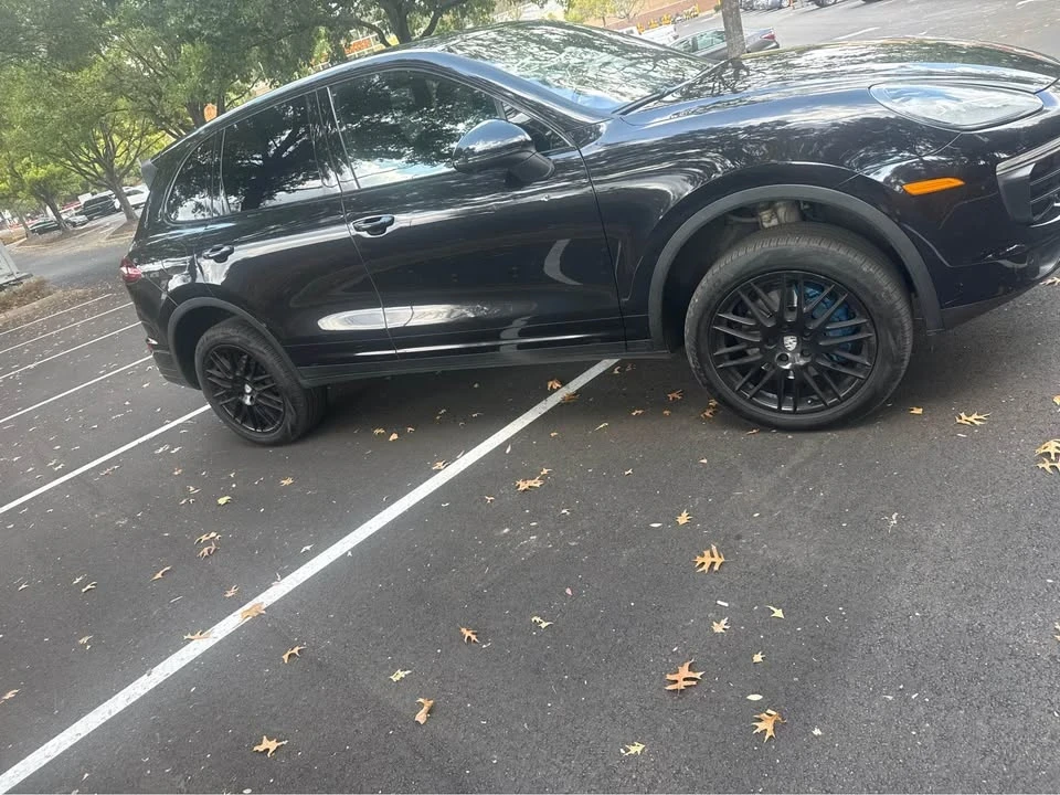 2016 Porsche 958 Cayenne S - Image 2 of 16