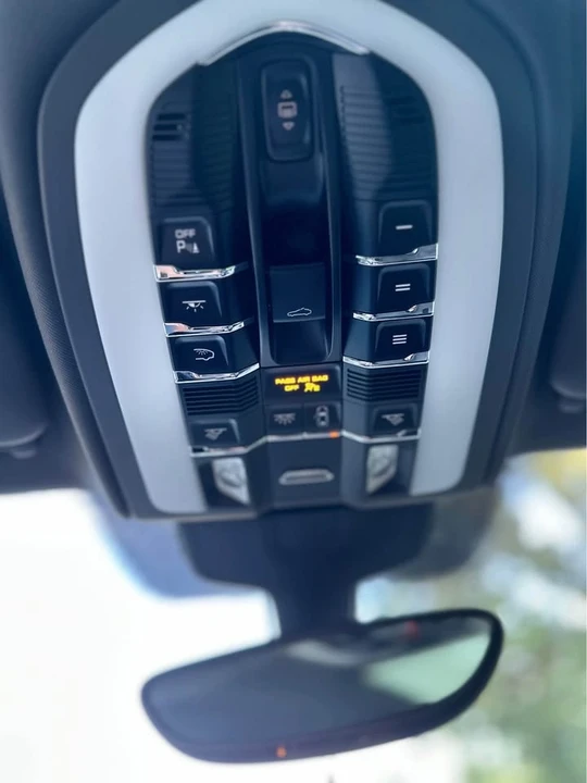 2016 Porsche 958 Cayenne S - Image 14 of 14