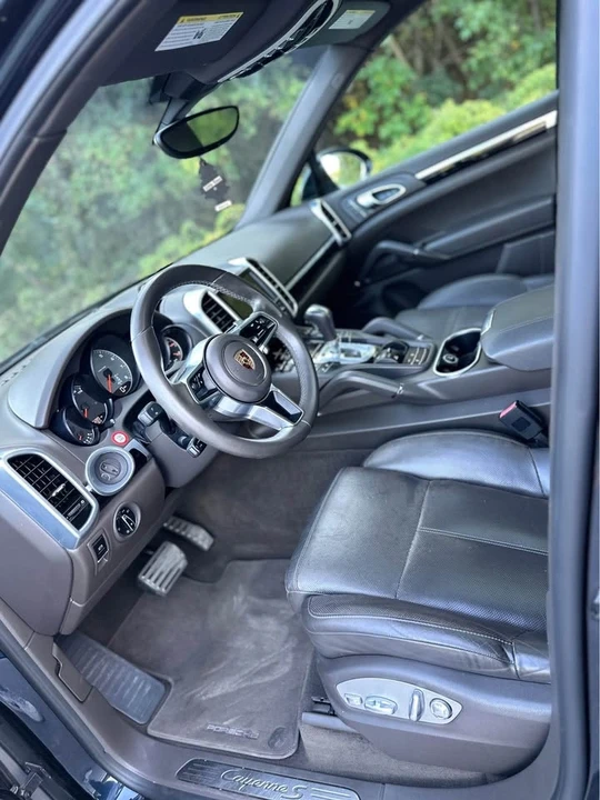 2016 Porsche 958 Cayenne S - Image 7 of 14