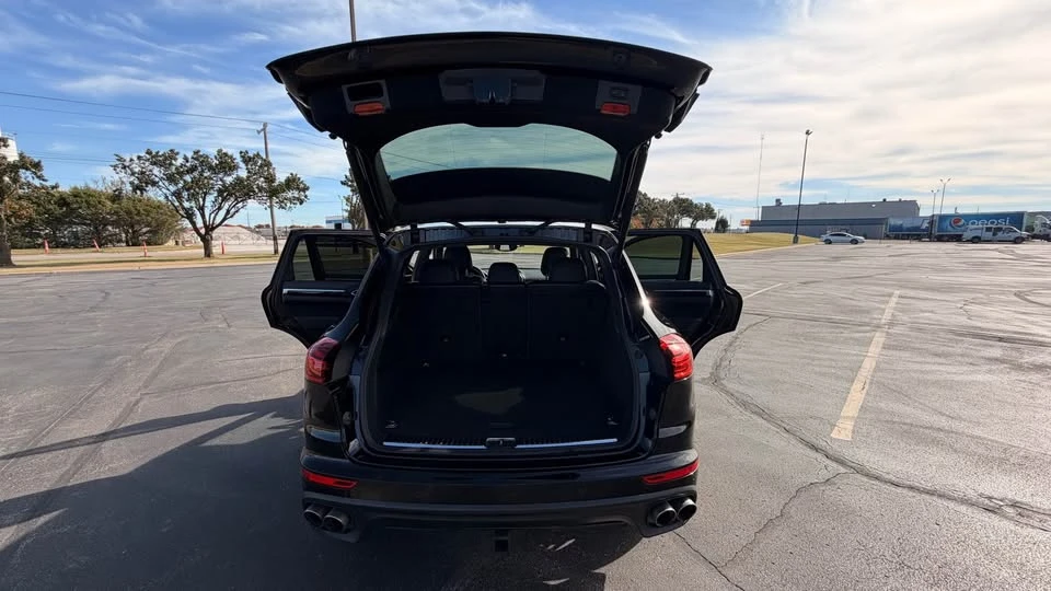 2016 Porsche 958 Cayenne S - Image 6 of 8