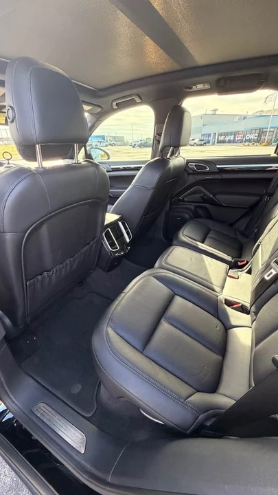 2016 Porsche 958 Cayenne S - Image 5 of 8